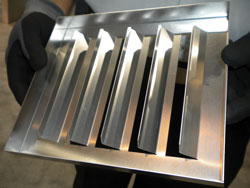 钣金加工企业如何通过引进自动化折弯成型设备降低生产成本，提高产品质量？-中山网站名称-首页 | Z6·尊龙凯时「中国」官方网站