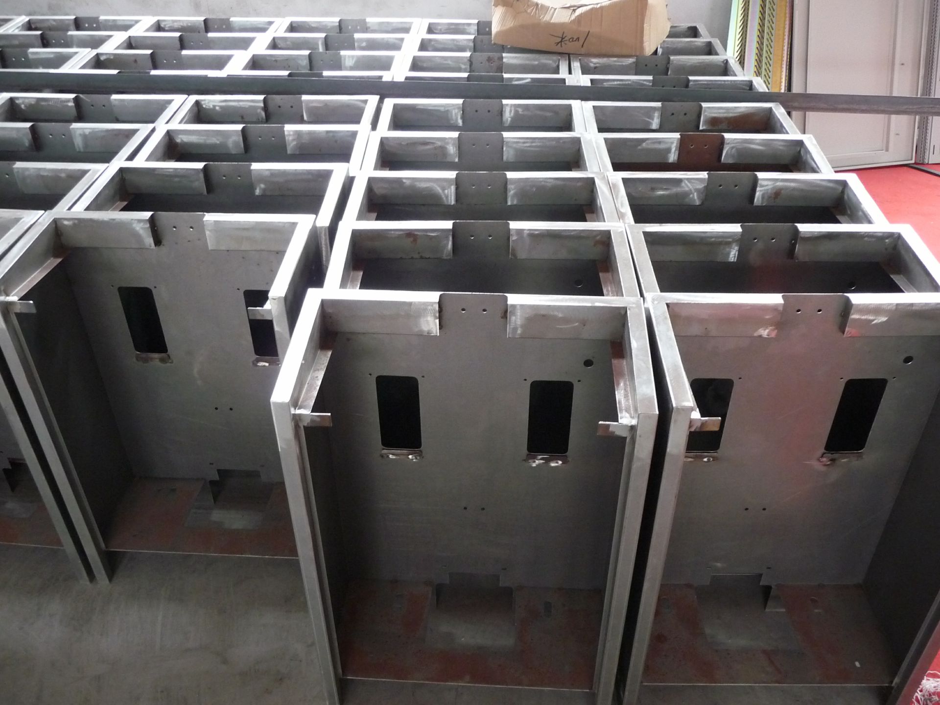 常见的钣金加工工艺-首页 | Z6·尊龙凯时「中国」官方网站