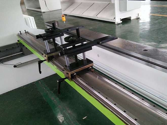 介绍钣金加工数控折弯机技巧-首页 | Z6·尊龙凯时「中国」官方网站